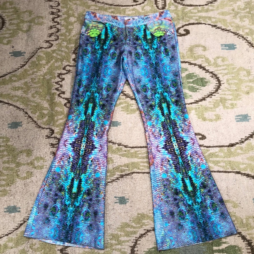 ALEXIS Neon snake print flare pants. NBW
